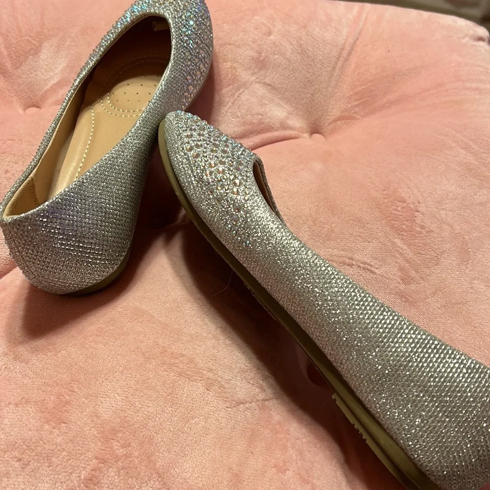 Top moda comfort girls shoes size 6.5 GUC